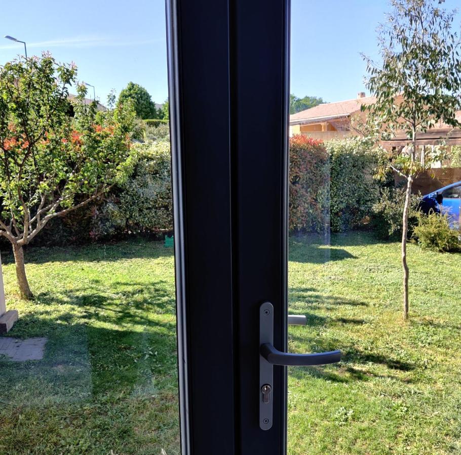 La Cabane De Lili Prune Goudargues Exteriér fotografie